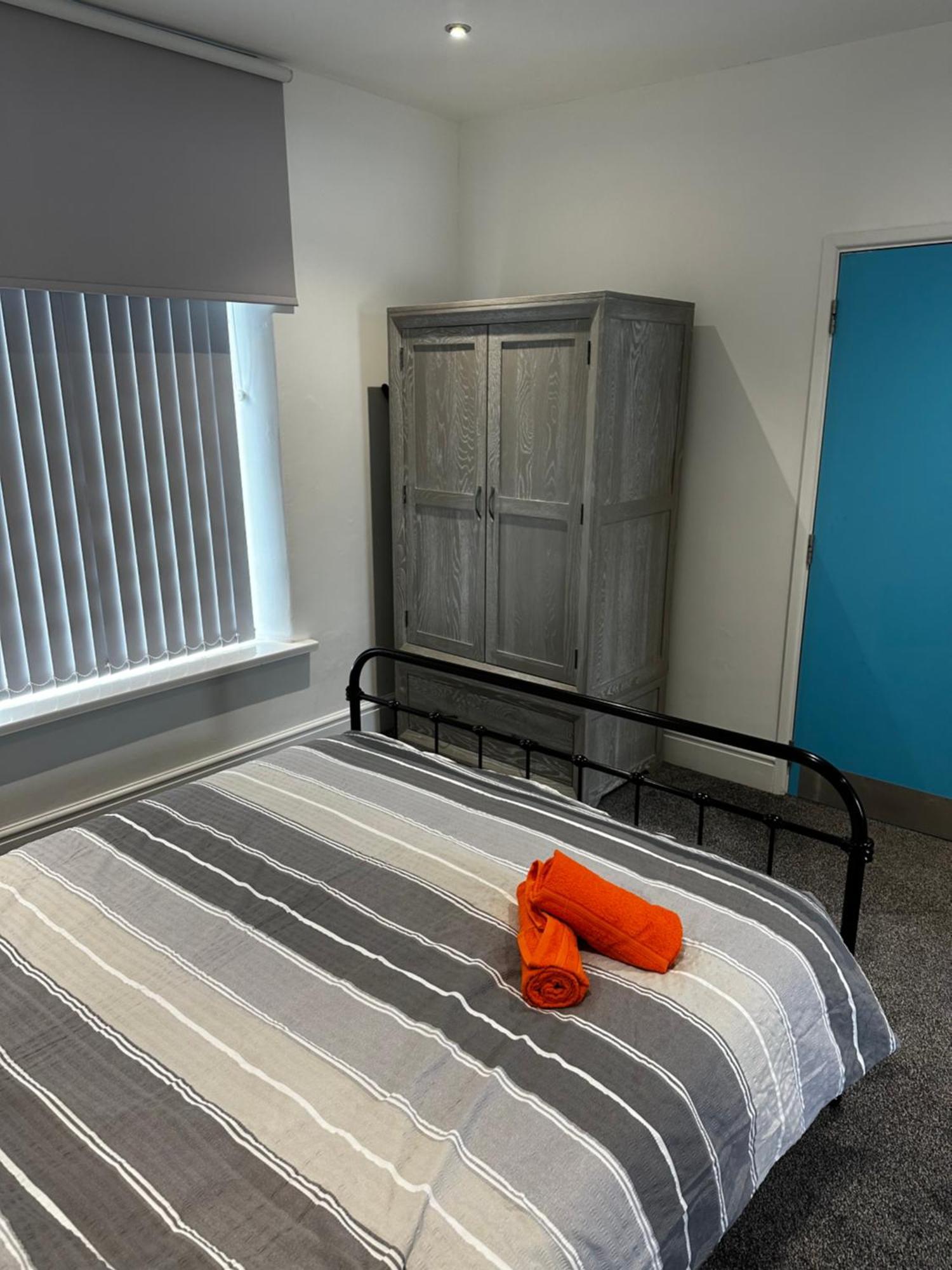 Town Centre Studio Flat Merthyr Tydfil Kültér fotó