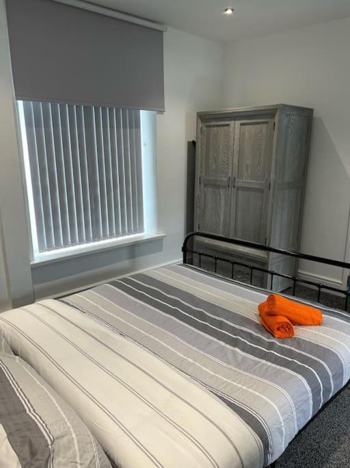 Town Centre Studio Flat Merthyr Tydfil Kültér fotó