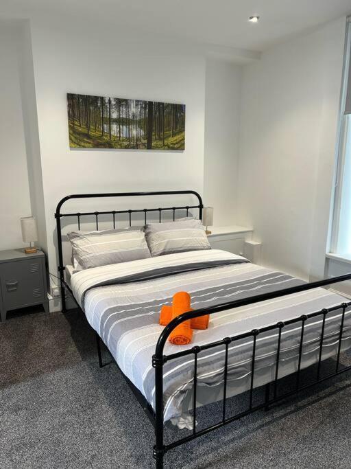 Town Centre Studio Flat Merthyr Tydfil Kültér fotó